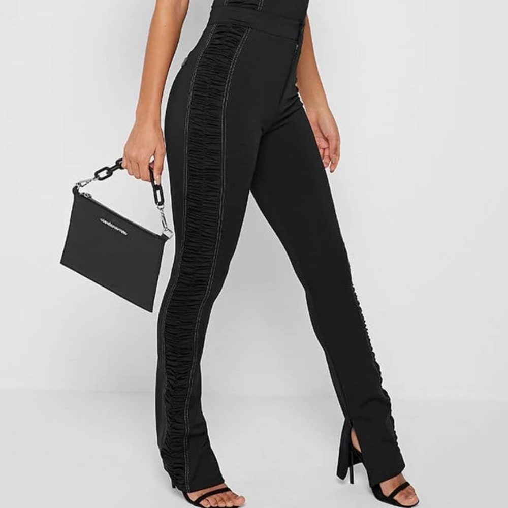 NWT Maniere de Voir Asymmetric Ruched Side Flared Leggings - Black.